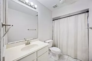 15 Finetta Ln, Alvin, TX 77511 - Photo 3