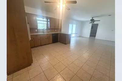 706 University Avenue, Wharton, TX 77488 - Photo 9
