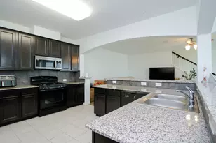 10516 Primo Pl, Spring, TX 77379 - Photo 11
