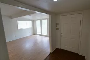 5231 Beechnut St, Houston, TX 77096 - Photo 3