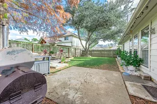 4959 Sentry Woods Ln, Pearland, TX 77584 - Photo 29