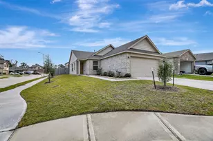 9403 Castillo Ct, Magnolia, TX 77354 - Photo 3