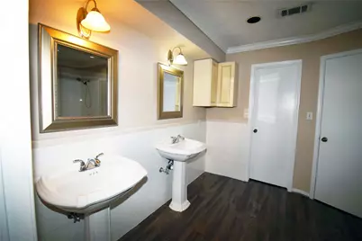 1806 Cedarwood Court, Sugar Land, TX 77498 - Photo 35