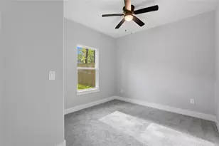 18434 Fannin Rd, Willis, TX 77378 - Photo 17