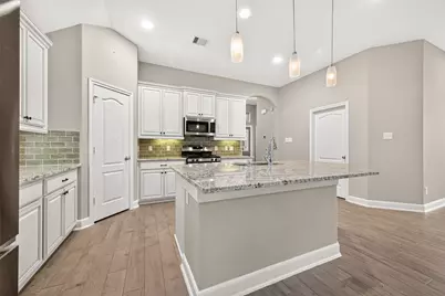 19 Dawson Woods Court, The Woodlands, TX 77354 - Photo 19