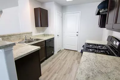 18611 Bell Ravine Drive, Katy, TX 77449 - Photo 3