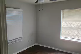 5203 Pensdale St, Houston, TX 77033 - Photo 3