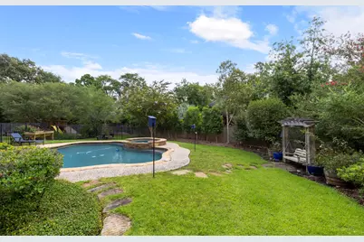 2 Snow Pond Place, The Woodlands, TX 77382 - Photo 37