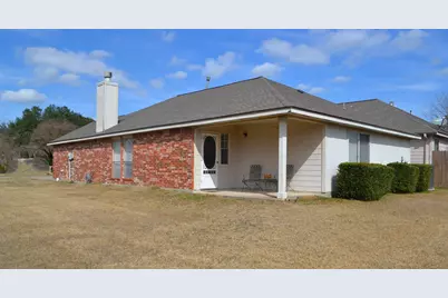 121 Golfview Drive, Conroe, TX 77356 - Photo 3