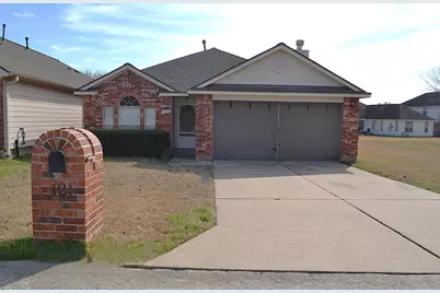 121 Golfview Drive, Conroe, TX 77356 - Photo 1