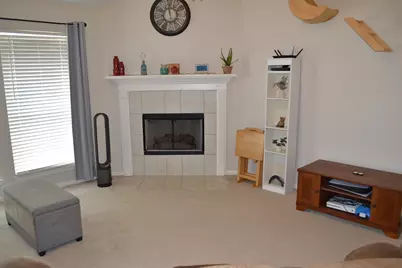 121 Golfview Drive, Conroe, TX 77356 - Photo 9