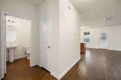6727 Dayridge Lane, Houston, TX 77048 - Photo 9