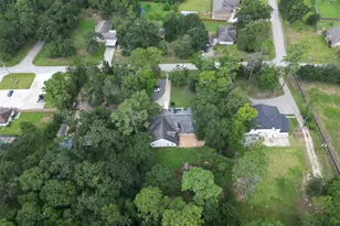 29818 E Hawthorne Dr, Spring, TX 77386 - Photo 5