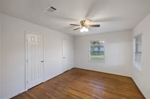 2310 Pecos St, La Marque, TX 77568 - Photo 9