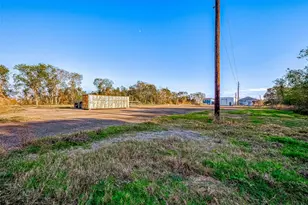 100 Mulcahy St, Damon, TX 77430 - Photo 5