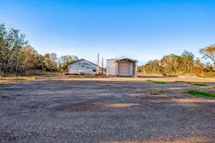 100 Mulcahy St, Damon, TX 77430 - Photo 13