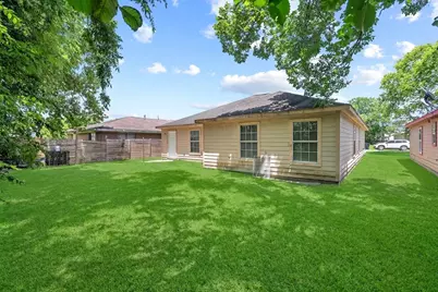 5317 Tommye Street, Houston, TX 77028 - Photo 17