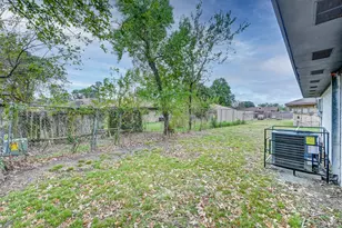 8446 Cabot St, Houston, TX 77078 - Photo 37
