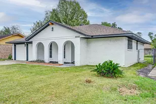 8446 Cabot St, Houston, TX 77078 - Photo 3