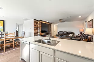 4210 Jasmine Cascade Ct, Baytown, TX 77521 - Photo 5