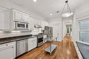 1537 Alexander St, Houston, TX 77008 - Photo 9