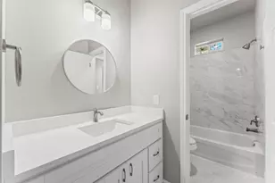 8157 Crestview Dr, Houston, TX 77028 - Photo 19