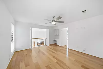 10319 Meadow Lake Lane, Houston, TX 77042 - Photo 19