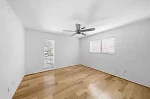10319 Meadow Lake Ln, Houston, TX 77042 - Photo 21
