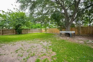 13723 Wood River Dr, Houston, TX 77085 - Photo 31