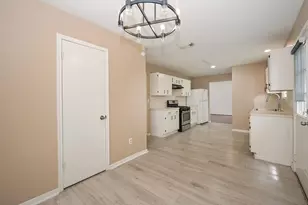 13723 Wood River Dr, Houston, TX 77085 - Photo 13