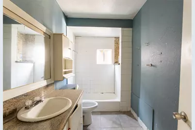 5229 Eigel Street, Houston, TX 77007 - Photo 15