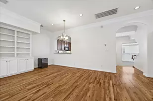 612 Leverkuhn St, Houston, TX 77007 - Photo 9