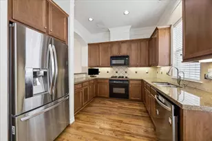 612 Leverkuhn St, Houston, TX 77007 - Photo 3