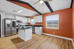 5685 Theresa St, Beaumont, TX 77705 - Photo 13