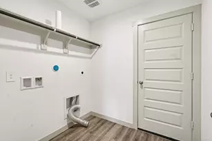 9926 Palm Royal Dr, Baytown, TX 77521 - Photo 25