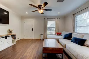 708 Gresham St, Baytown, TX 77520 - Photo 5