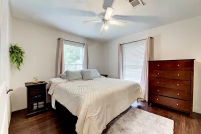 708 Gresham Street, Baytown, TX 77520 - Photo 21