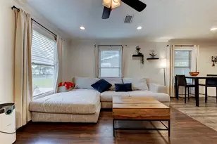 708 Gresham St, Baytown, TX 77520 - Photo 3