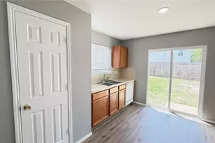 22807 Sherioaks Ln, Spring, TX 77389 - Photo 5