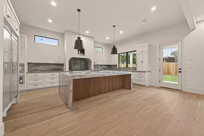 316 W 30th Street, Houston, TX 77018 - Photo 5