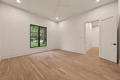 316 W 30th Street, Houston, TX 77018 - Photo 35