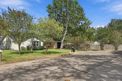 100 N Oak Drive, Columbus, TX 78934 - Photo 3