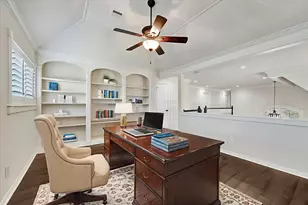 14919 Redwood Cove Ct, Houston, TX 77062 - Photo 37