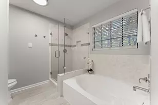 105 Eagle Rock Cir, The Woodlands, TX 77381 - Photo 25