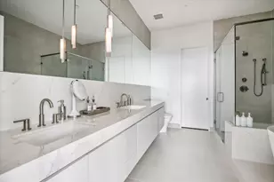 2727 Kirby Dr, Houston, TX 77098 - Photo 25