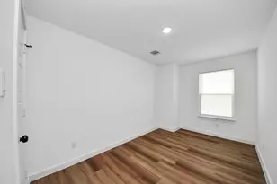 8021 Birmingham St, Houston, TX 77028 - Photo 21