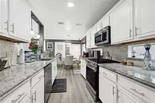 22214 Queenbury Hills Dr, Houston, TX 77073 - Photo 13