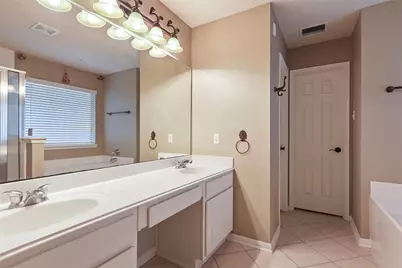 171 S Delta Mill Circle, The Woodlands, TX 77385 - Photo 7