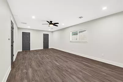 7614 Dixie Drive, Houston, TX 77087 - Photo 13