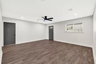 7614 Dixie Drive, Houston, TX 77087 - Photo 15